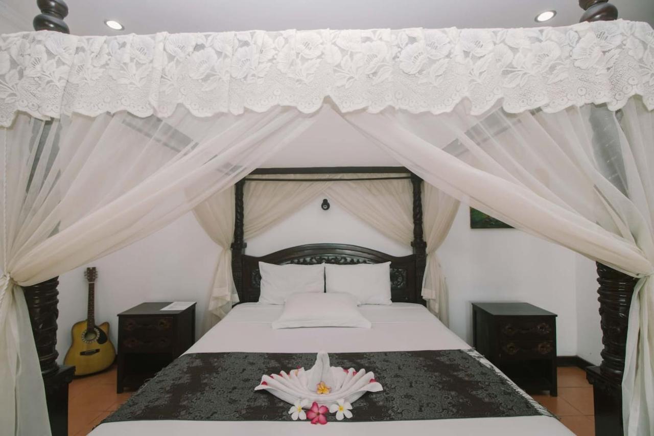 Bali North Beach B&B Tianyar Exteriör bild