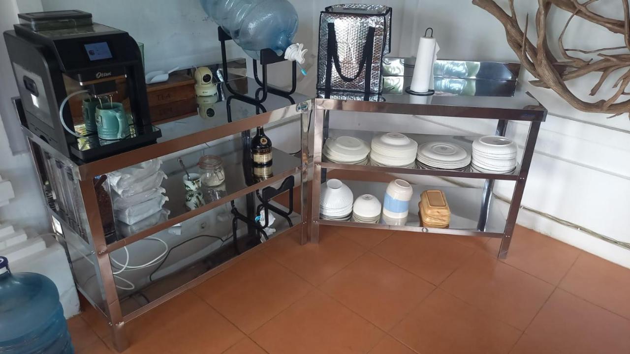 Bali North Beach B&B Tianyar Exteriör bild
