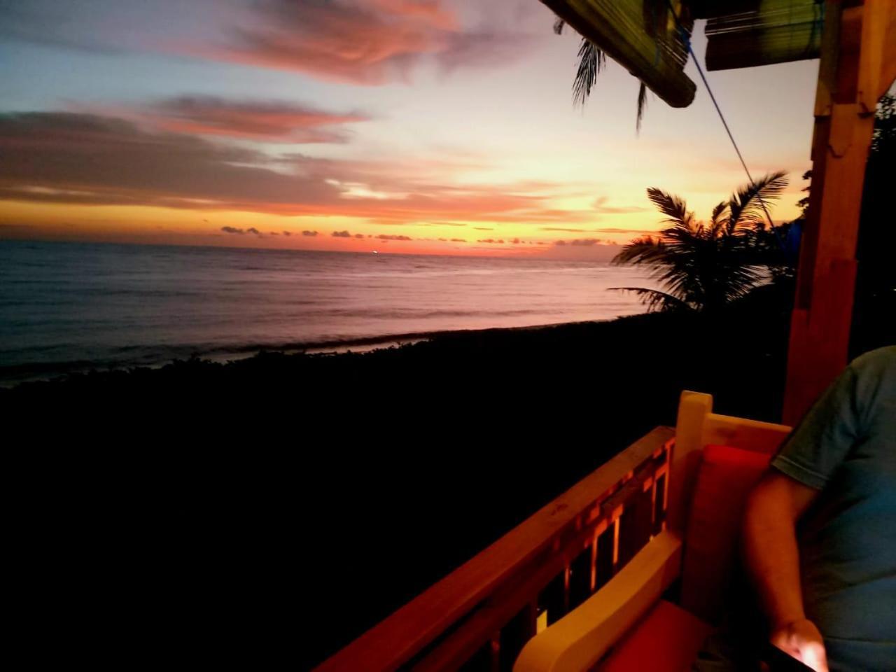 Bali North Beach B&B Tianyar Exteriör bild