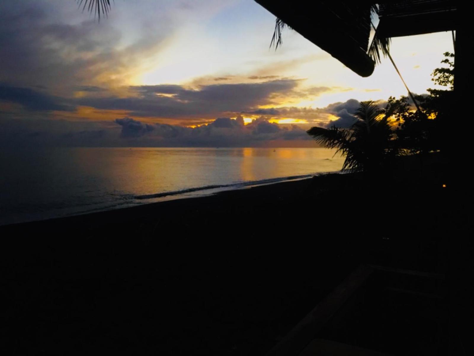 Bali North Beach B&B Tianyar Exteriör bild